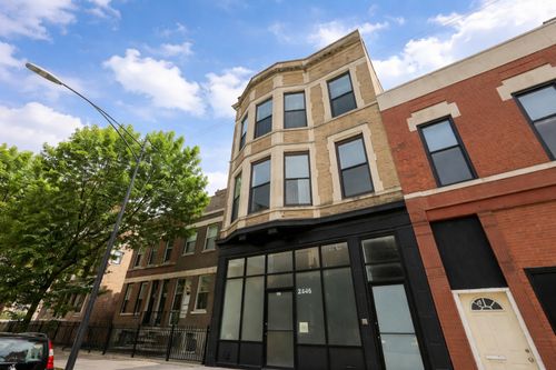 2-2445 W Harrison St, Chicago, IL, 60612-3524 | Card Image