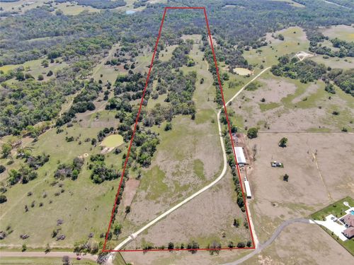 1111 Hickory St, Calvert, TX, 77837 | Card Image