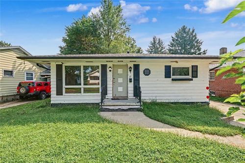31 Delaware Ave, Danville, IL, 61832-6109 | Card Image