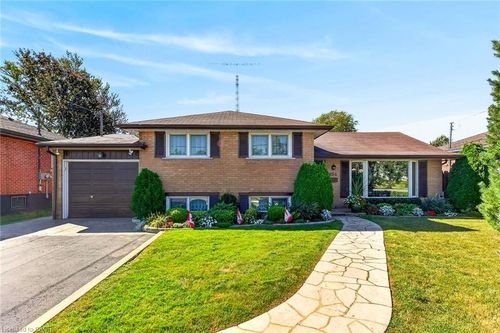 994 Barton St, Stoney Creek, ON, L8E5H3 | Card Image