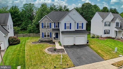 504 Lantern Ln, PHILADELPHIA, PA, 19128-1052 | Card Image