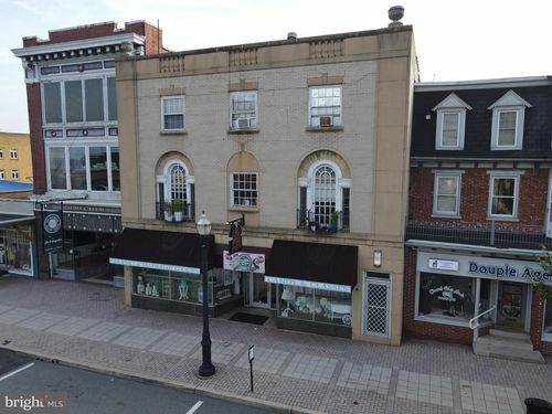 30 E Main St, EPHRATA, PA, 17522-2703 | Card Image