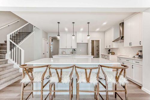 41 Walgrove Bay Se, Calgary, AB, T2X5N9 | Card Image