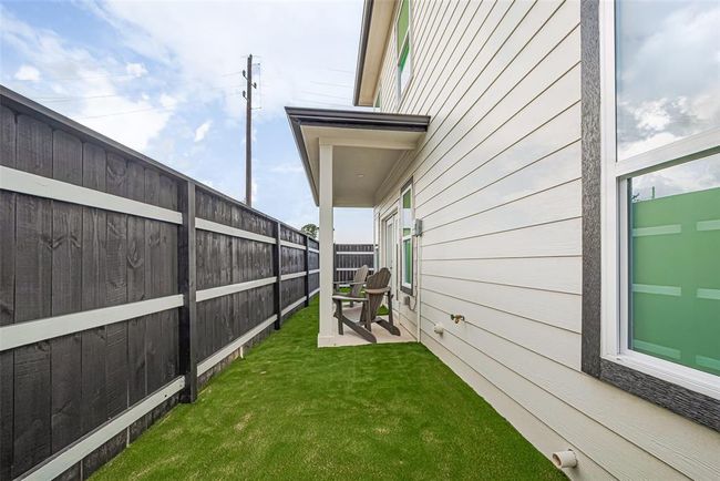 Photos shown are of a staged model home and are for illustrative purposes only. Actual features, finishes, and layout may vary depending on the selected upgrade packages. The builder reserves the right to make changes, substitutions, or modifications without prior notice. | Image 36