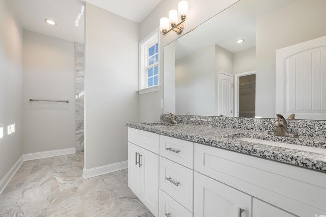 Bathroom with vanity | Image 18