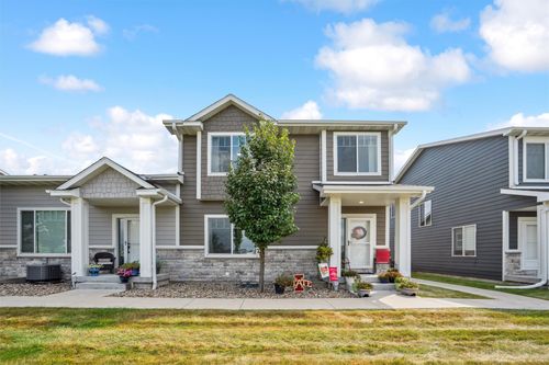 545 10th St, Waukee, IA, 50263-6608 | Card Image