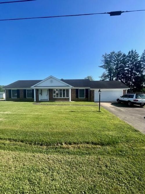 825 Park St, Middleport, OH, 45760-1353 | Card Image