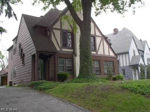 18323 Newell Rd, Shaker Heights, OH, 44122-5051 | Card Image