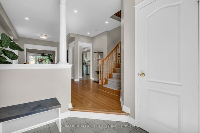 172 Denise Cir, House attached with 4 bedrooms, 4 bathrooms and 2 parking in Newmarket ON | Image 4