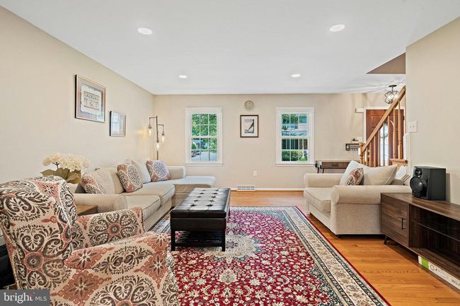 9220 Burnetta Dr, House other with 4 bedrooms, 4 bathrooms and null parking in ANNANDALE VA | Image 12