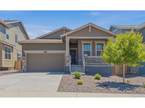 930 Thinleaf Ln, Elizabeth, CO, 80107-8678 | Card Image