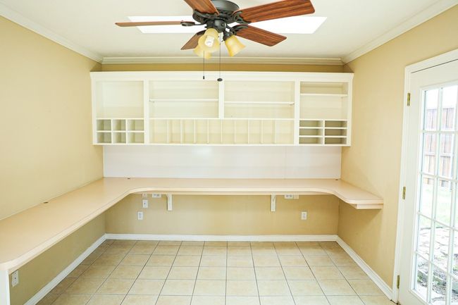 View of pantry | Image 18