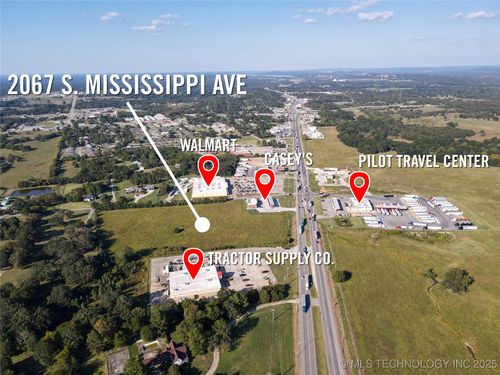 2067 S Mississippi Ave, Atoka, OK, 74525-3631 | Card Image