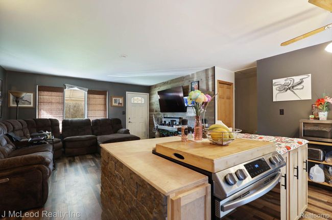 9975 Tuscola Rd, House other with 3 bedrooms, 1 bathrooms and null parking in Clio MI | Image 13