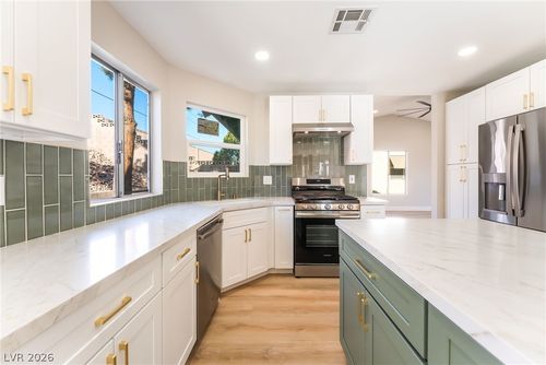 1517 Kirby Dr, Las Vegas, NV, 89117-1210 | Card Image