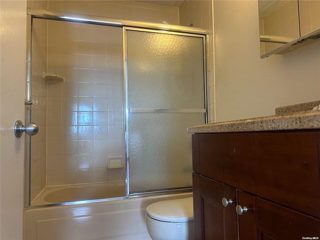 APT-6E - 213-02 42 Nd Ave, Home with 2 bedrooms, 2 bathrooms and null parking in Bayside NY | Image 7