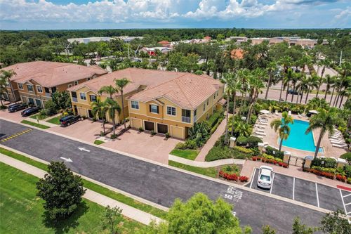 17-203-8098 Moonstone Dr, SARASOTA, FL, 34233-3315 | Card Image