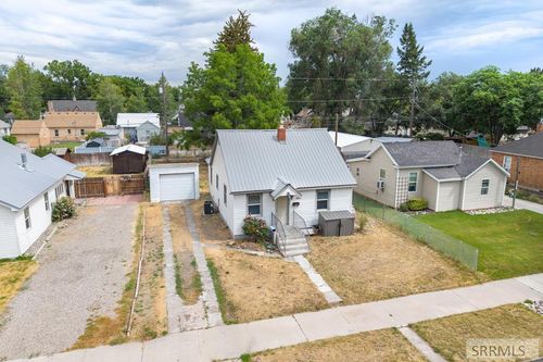 261 E E 15th St, Idaho Falls, ID, 83404-5913 | Card Image