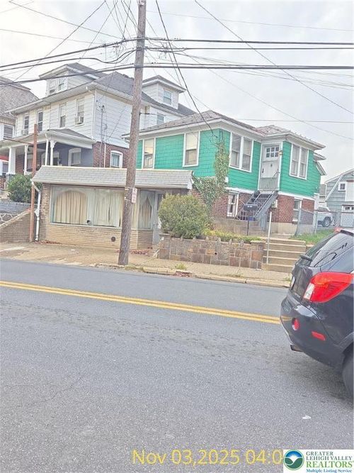 2407 Freemansburg Ave, EASTON, PA, 18042-5317 | Card Image