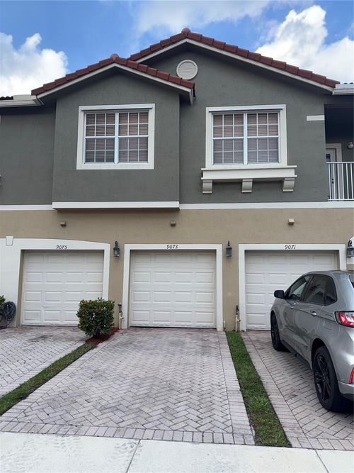 9073 Plymouth Pl, Tamarac, FL, 33321-4169 | Card Image