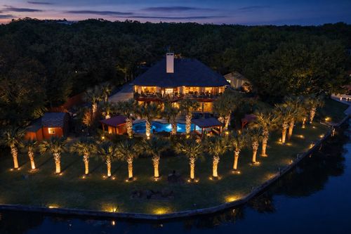 2910 Lakeshore Ct, Arlington, TX, 76013-1226 | Card Image