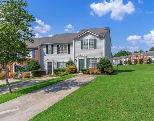 1327 Hollenbeck Ln, Riverdale, GA, 30296-7109 | Card Image