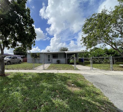 1854 Lauderdale Manor Dr, Fort Lauderdale, FL, 33311-4644 | Card Image