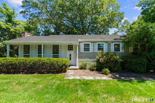 42 Akbar Rd, Stamford, CT, 06902-1402 | Card Image