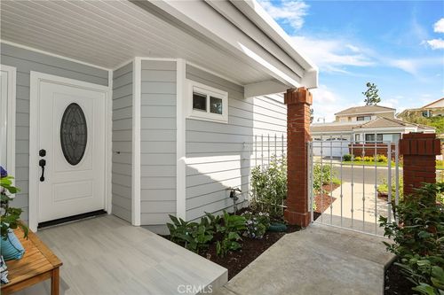 23245 Villena, Mission Viejo, CA, 92692 | Card Image