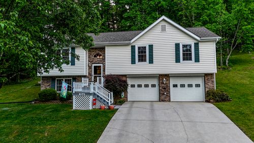 394 Stanley Dr, Ringgold, GA, 30736-6527 | Card Image