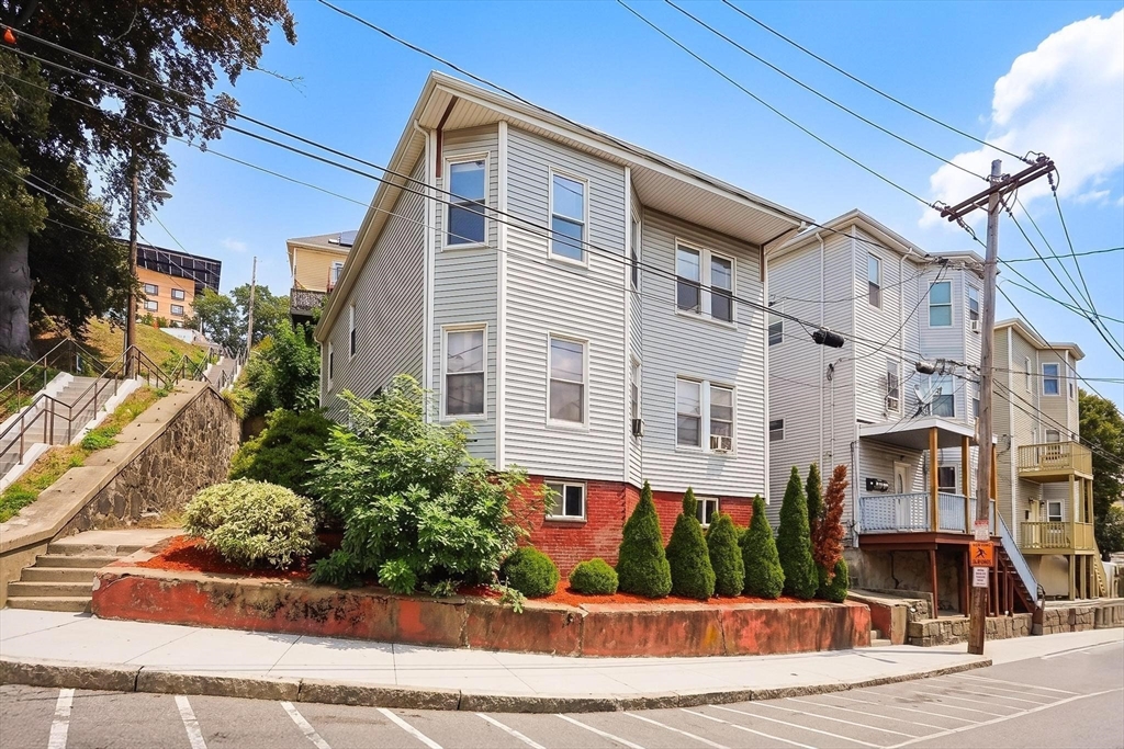 Residential Income in Chelsea