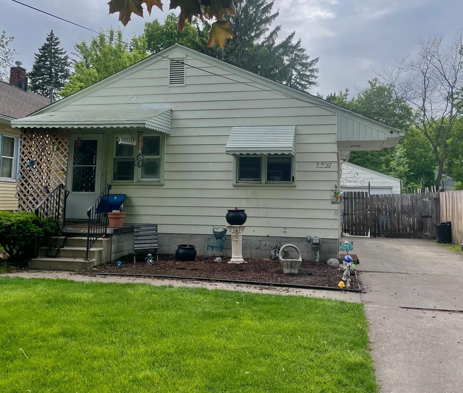 Gaylord St, Saginaw, MI 48602
