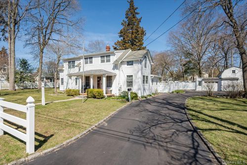 119 7th St, Saint James, NY, 11780-1929 | Card Image