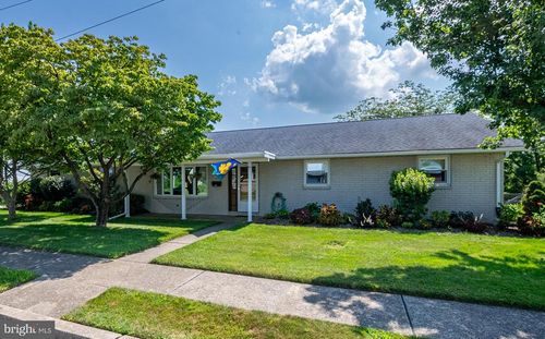 25 Radcliff Rd, WOMELSDORF, PA, 19567-1022 | Card Image