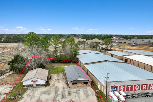 3433 Bienville Blvd, Ocean Springs, MS, 39564-5728 | Card Image