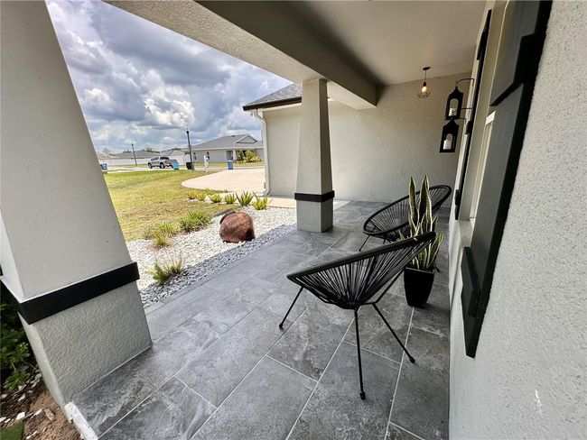 Porch | Image 6