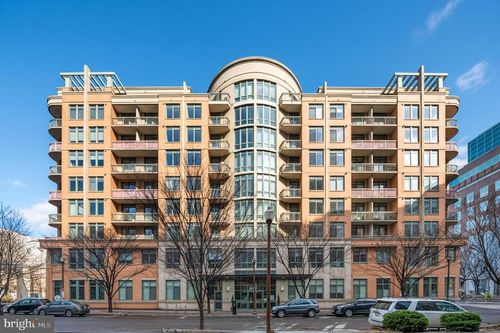 unit-907-3625 10th St N, ARLINGTON, VA, 22201-4463 | Card Image