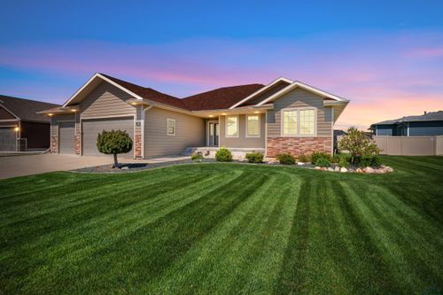 1505 Rockwell Trl, Vermillion, SD, 57069-7053 | Card Image
