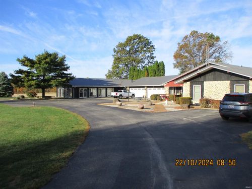 9001 S County Road 700 W, Daleville, IN, 47334-9725 | Card Image