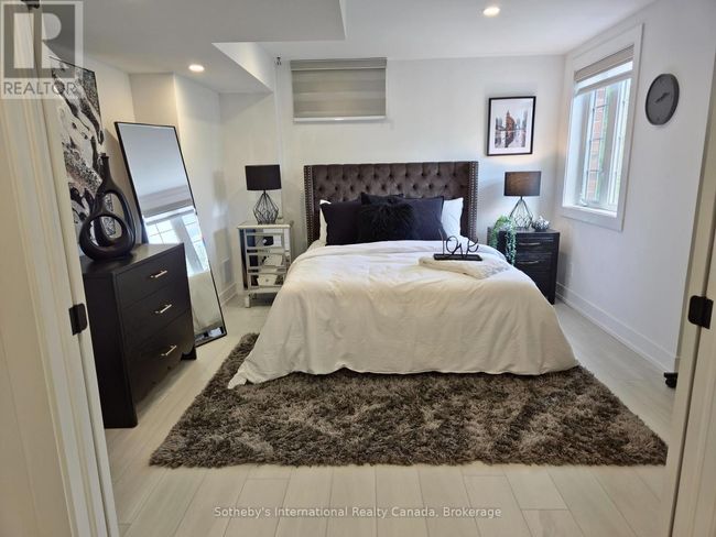 22 Prada Crt, House other with 6 bedrooms, 5 bathrooms and 6 parking in Brampton ON | Image 16