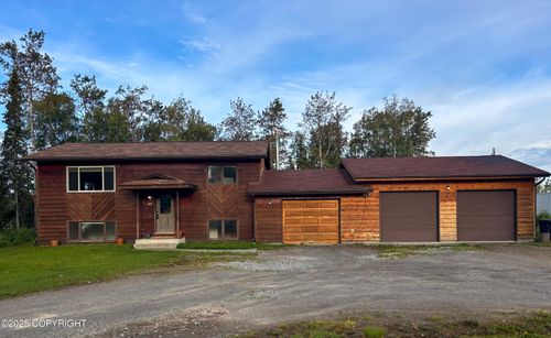 240 Eisenhower Ln, Kenai, AK, 99611-8401 | Card Image