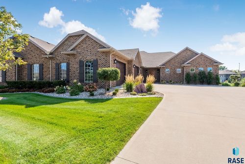 7502 S Grand Arbor Ct, Sioux Falls, SD, 57108-3144 | Card Image