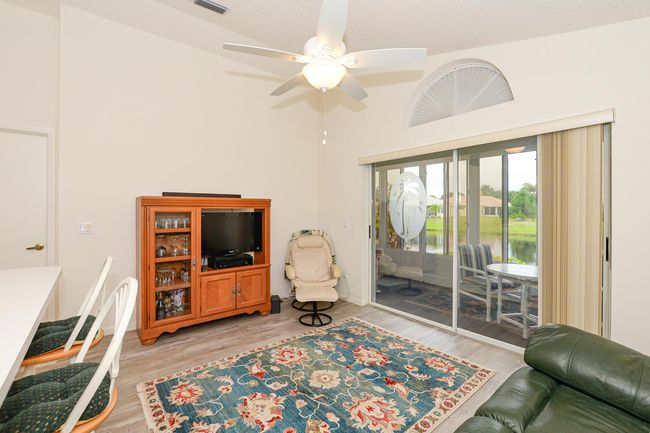 1162 Nw Lombardy Dr, Condo with 2 bedrooms, 2 bathrooms and null parking in Port St Lucie FL | Image 17