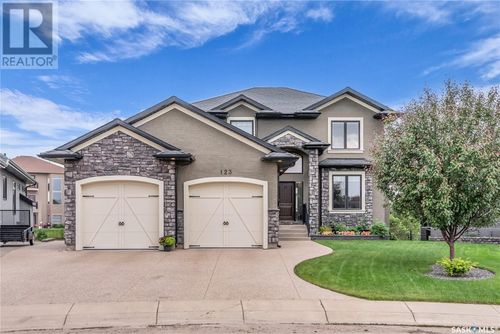 123 Fleming Cres, Saskatoon, SK, S7W0E7 | Card Image