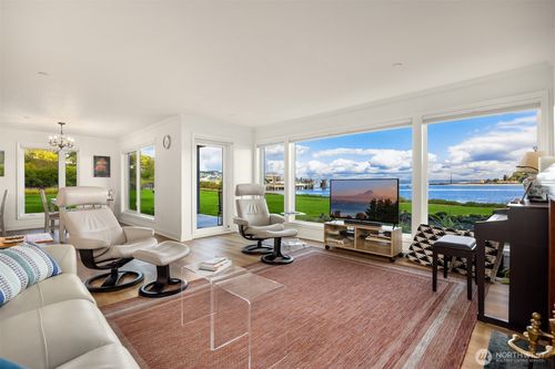 112-428 Harborview Drive Ne, Bainbridge Island, WA, 98110 | Card Image