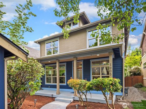 1905 Ne 125th St, Seattle, WA, 98125-4152 | Card Image