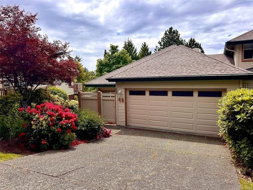 43-530 Marsett Pl, Saanich, BC, V8Z7J2 | Card Image