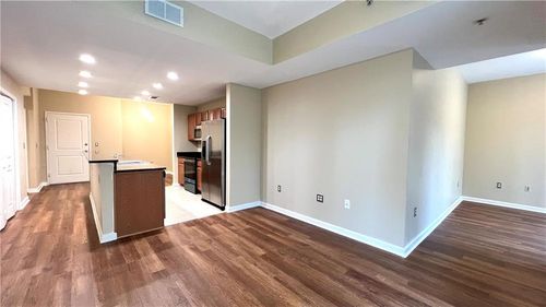 unit-301-3040 Peachtree Rd Nw, Atlanta, GA, 30305-2247 | Card Image