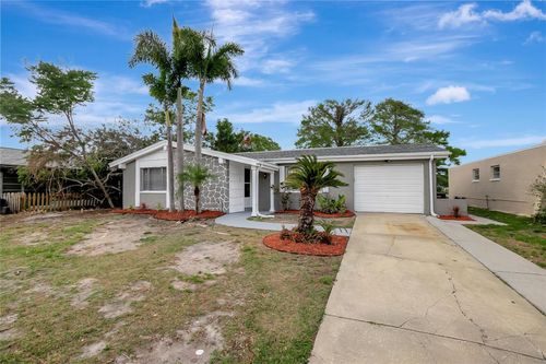 4111 Stratfield Dr, NEW PORT RICHEY, FL, 34652-5653 | Card Image