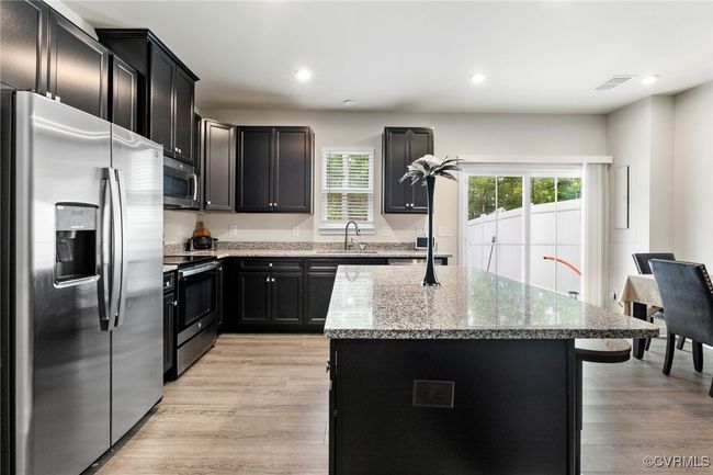 10909 Genito Square Dr, Townhouse with 3 bedrooms, 3 bathrooms and null parking in Midlothian VA | Image 7